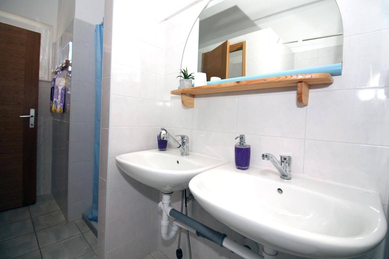 Hostel Marko 迪斯诺 外观 照片